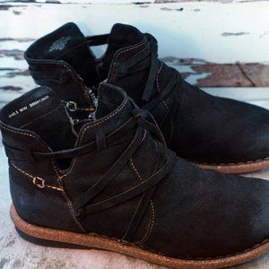 Born Tarkiln Shoes, Size 9, Black Ankle Boots